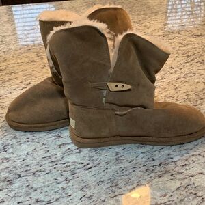 BEARPAW Women's Retro Drew Boot - Suede Slip-On With Wool Lining & Removable Sheepskin Footbed - View #8